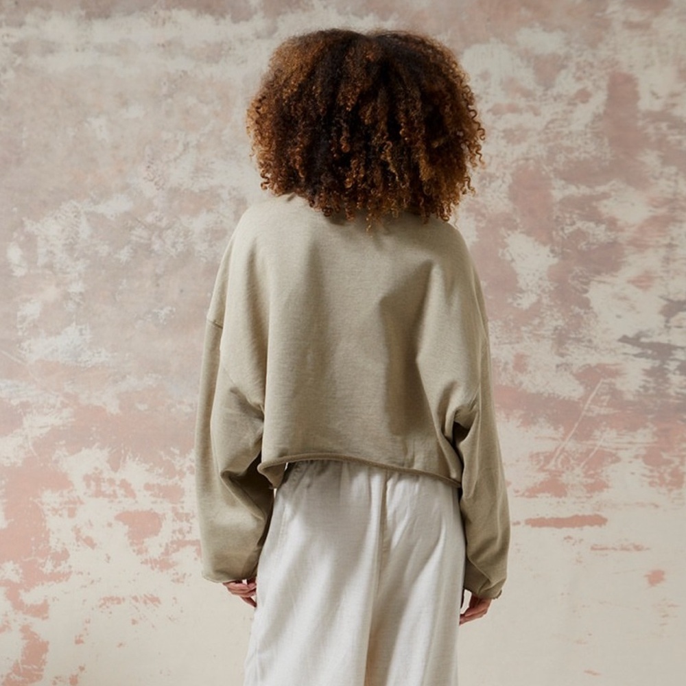 East 42nd Street - OS Fawn Crop Knit Neck Sweat - Picture 3 of 7